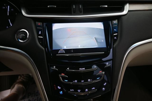 Used 2018 Cadillac XTS Luxury FWD image 32