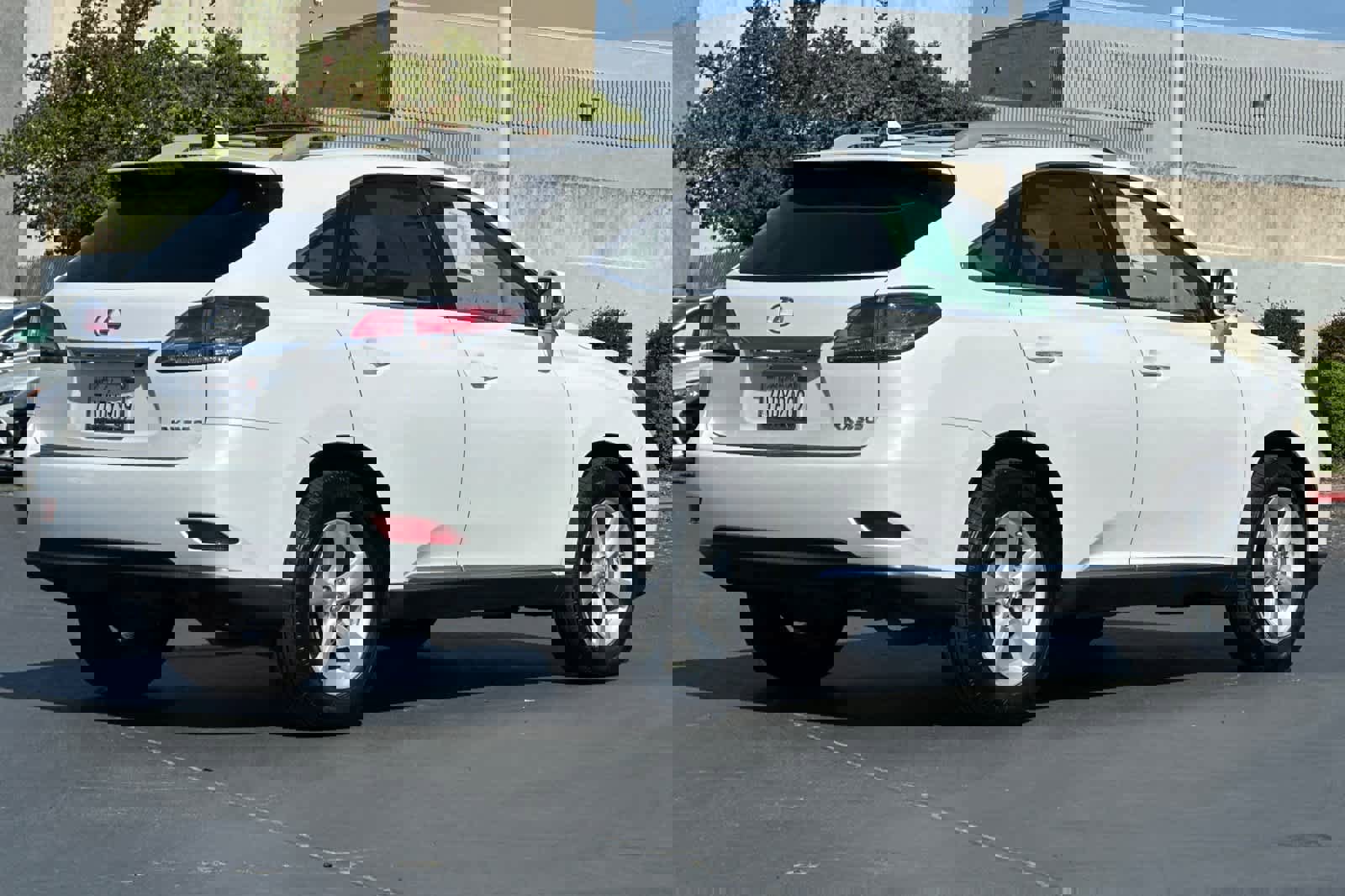 Used 2013 Lexus RX 350 AWD w/ Premium Pkg image 2