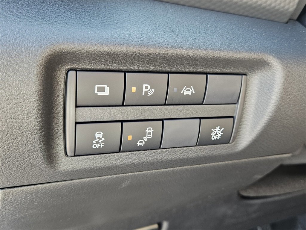 New 2025 Nissan Kicks Play S image 26