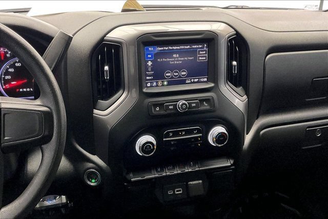 Used 2024 GMC Sierra 2500 Pro w/ Convenience Package AWD/4WD image 5