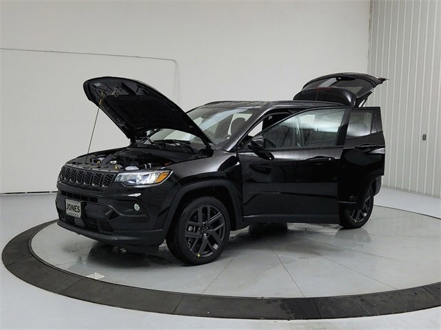 New 2026 Jeep Compass Latitude image 11