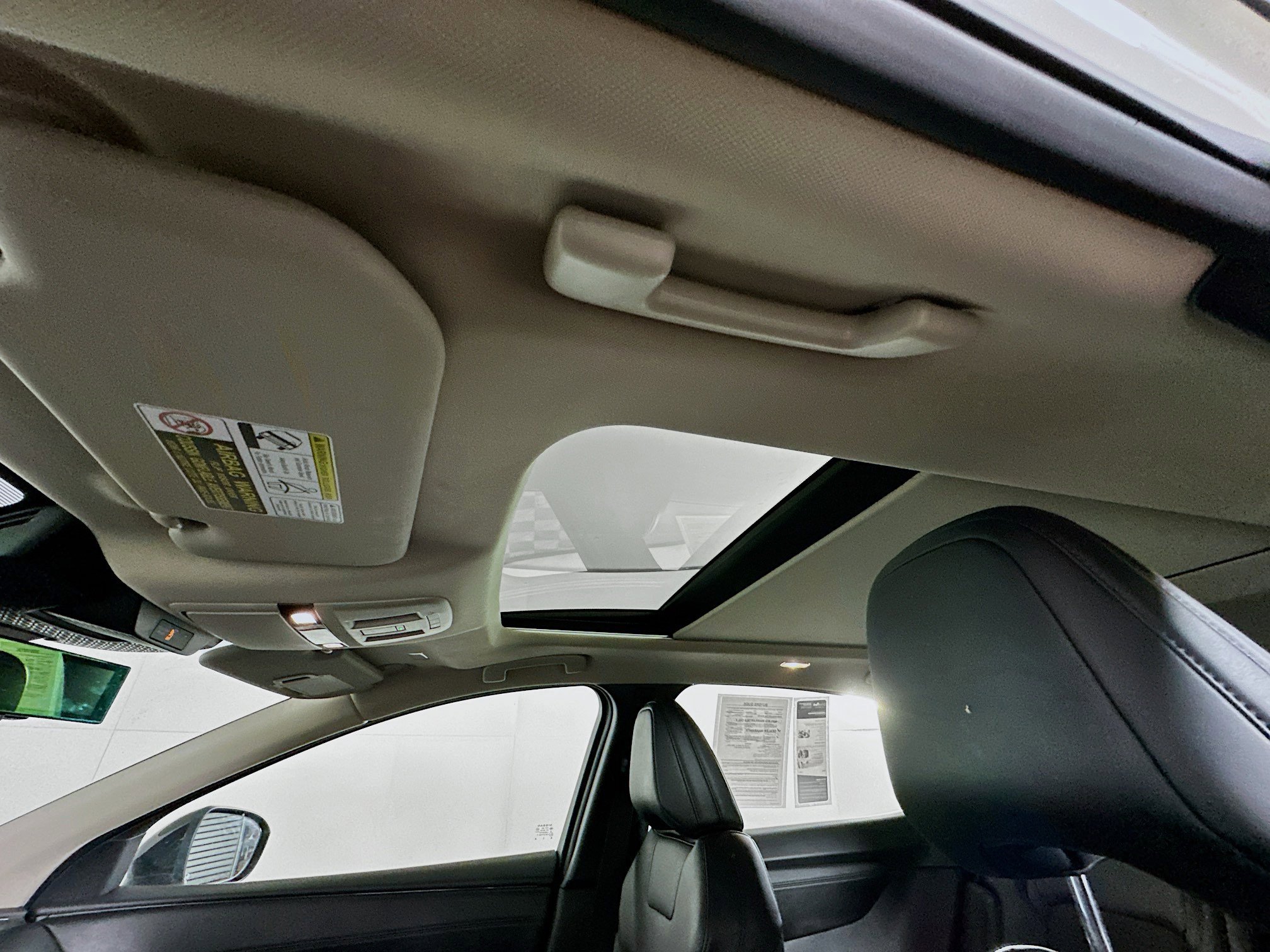 Used 2023 Nissan Ariya AWD image 33