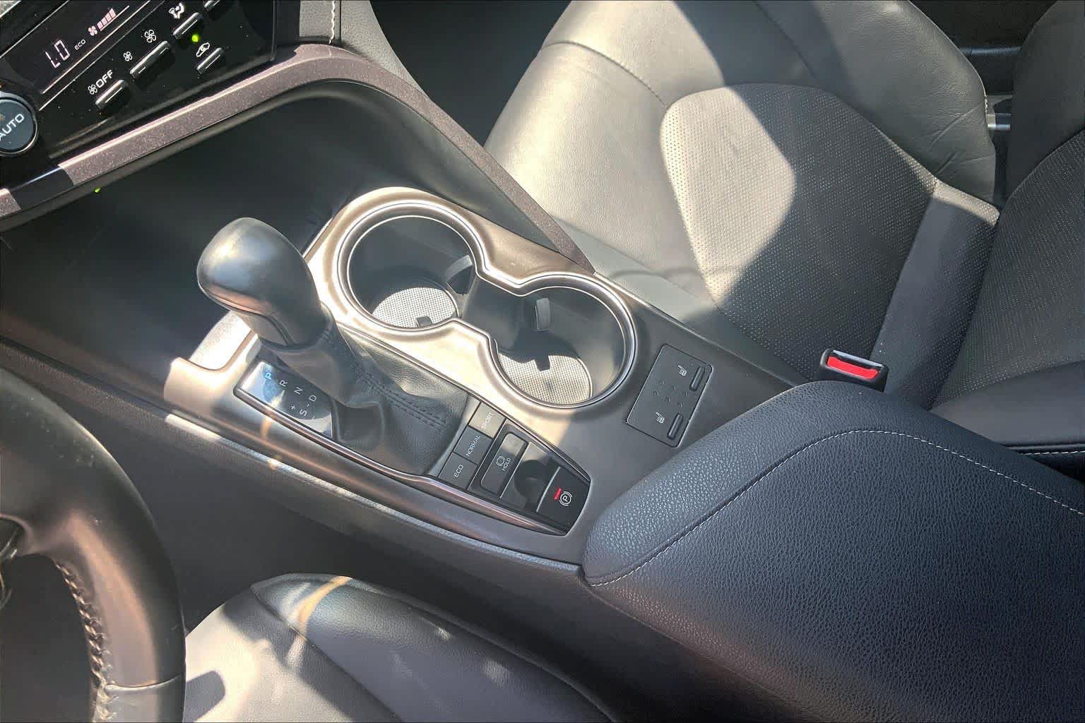 Used 2023 Toyota Camry XSE FWD image 17