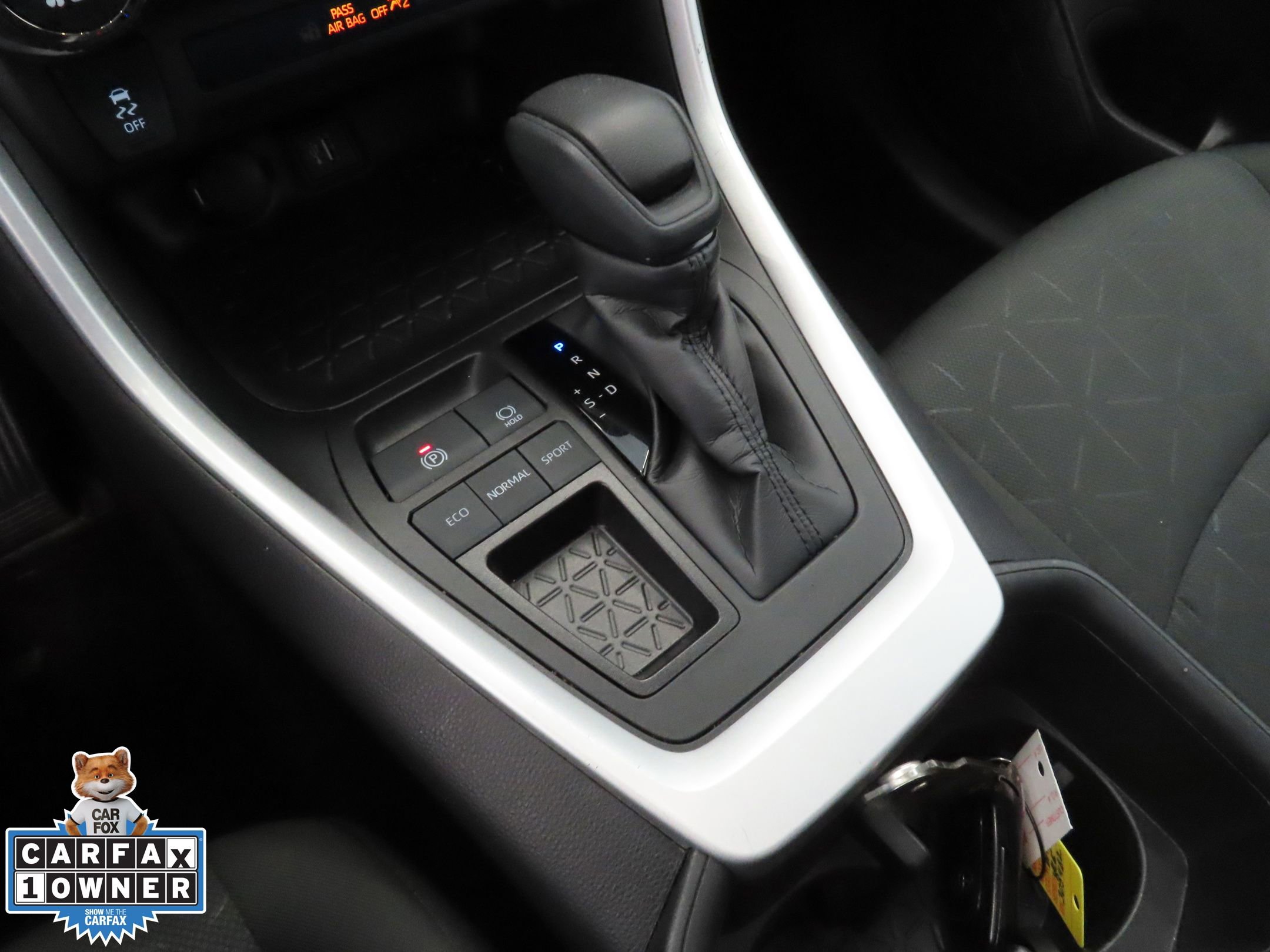 Used 2024 Toyota RAV4 XLE image 18