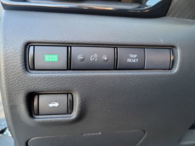 Used 2025 Nissan Sentra SV image 19