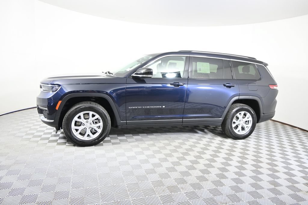 Used 2023 Jeep Grand Cherokee L Limited w/ Luxury Tech Group II AWD/4WD image 2