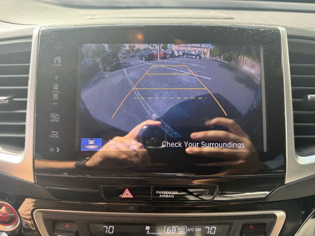 Used 2017 Honda Pilot Touring image 18