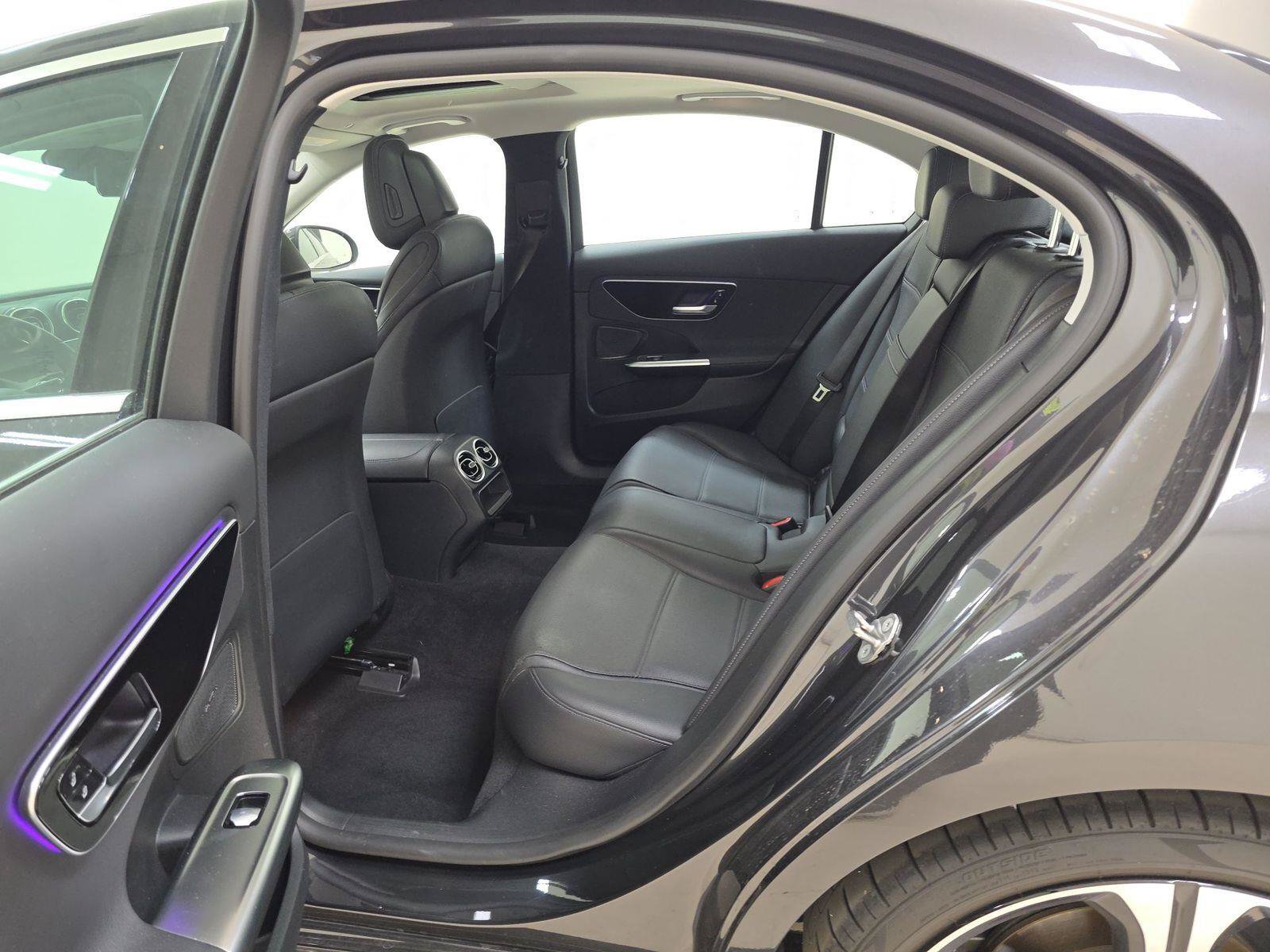 Used 2023 Mercedes-Benz C 300 4MATIC Sedan image 11