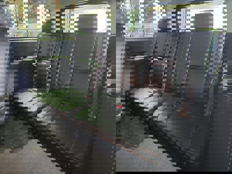 Used 2011 Cadillac Escalade ESV Luxury image 14