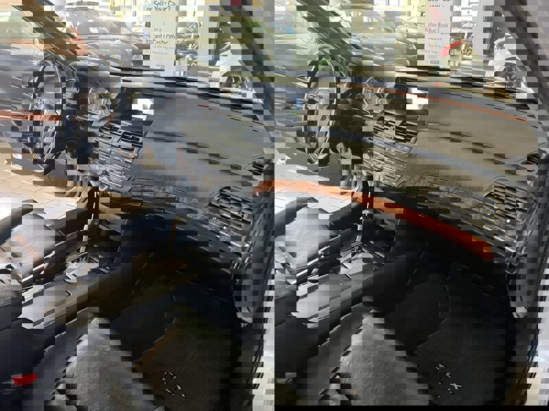 Used 2012 Honda Accord EX-L image 31