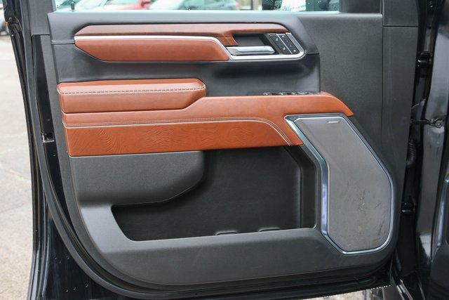 Used 2024 GMC Sierra 3500 Denali Ultimate image 14