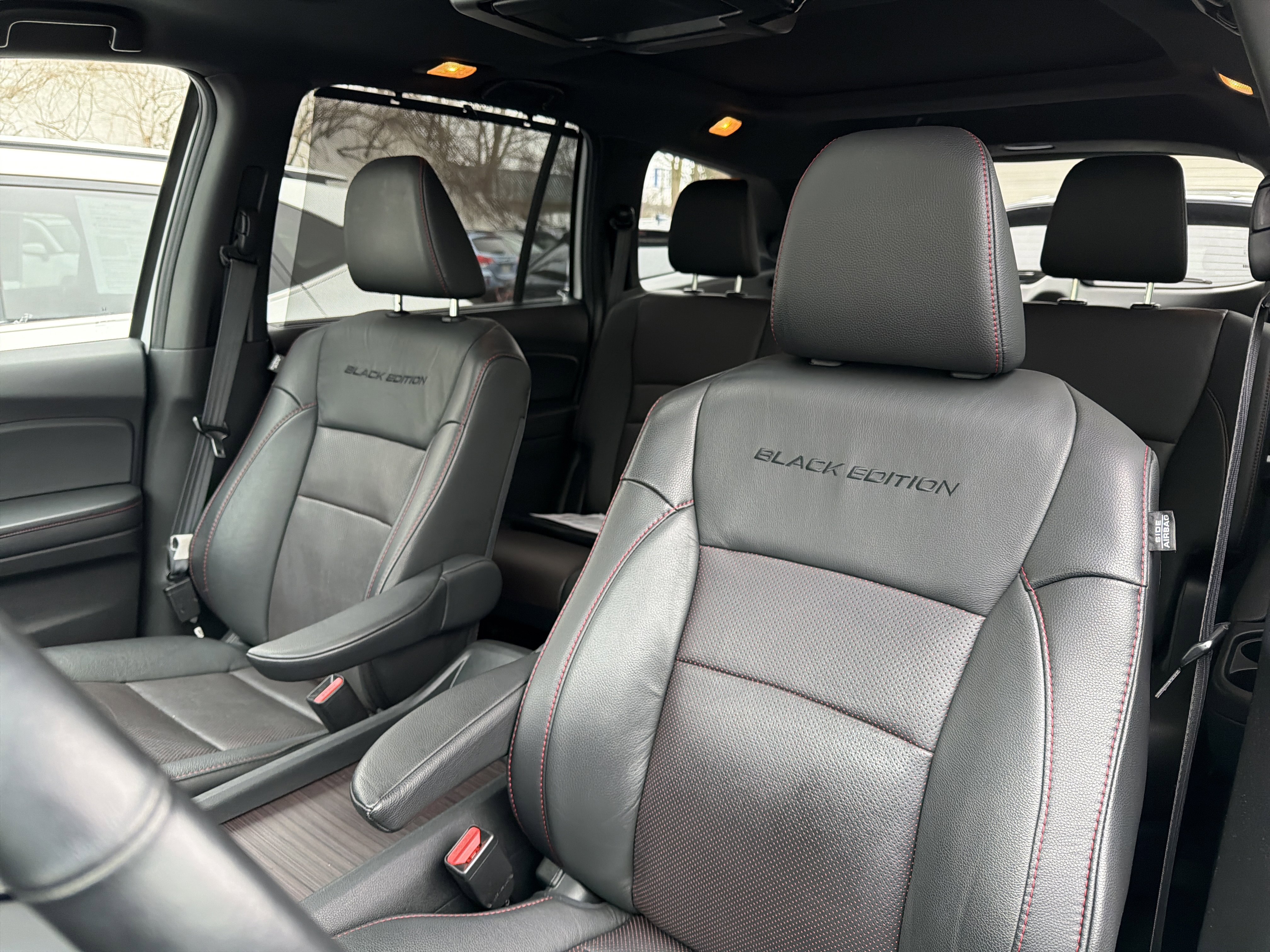 Used 2022 Honda Pilot Black Edition image 8