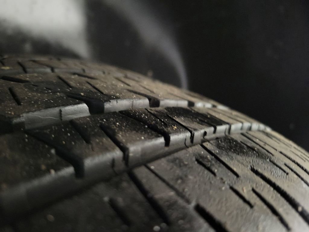 Used 2017 GMC Acadia Limited SLT image 12