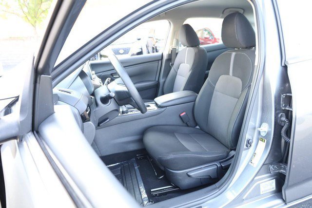 Certified 2025 Nissan Sentra SV FWD image 8
