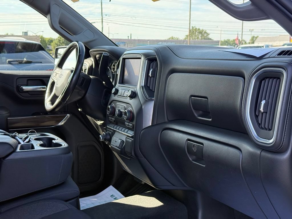 Used 2019 Chevrolet Silverado 1500 RST w/ All-Star Edition AWD/4WD image 23