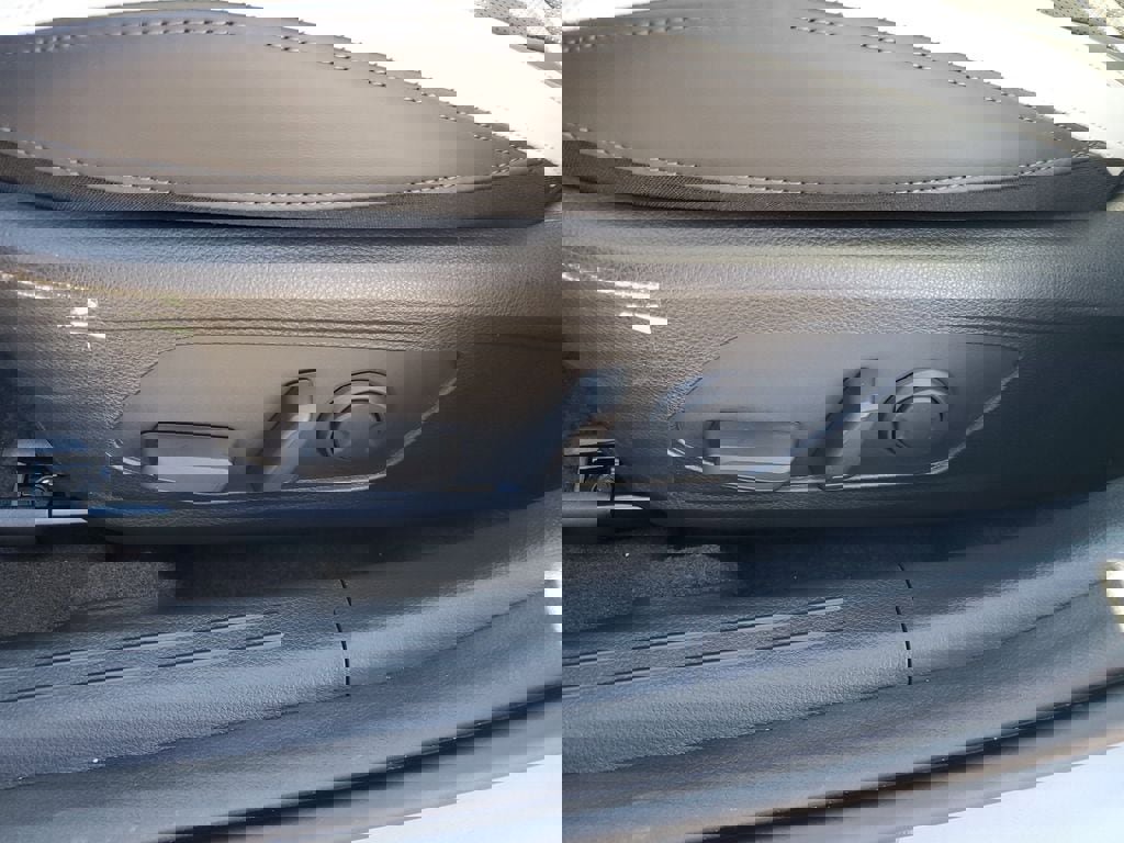 New 2026 Kia K5 GT-Line w/ GT-Line Premium Package FWD image 7