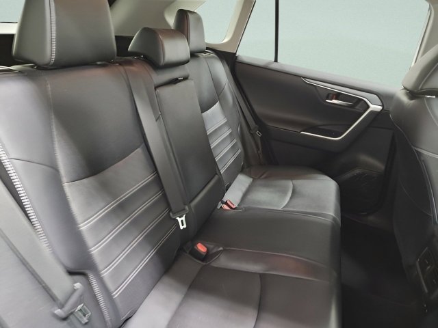 Used 2019 Toyota RAV4 Limited w/ Limited Grade Weather Package image 18