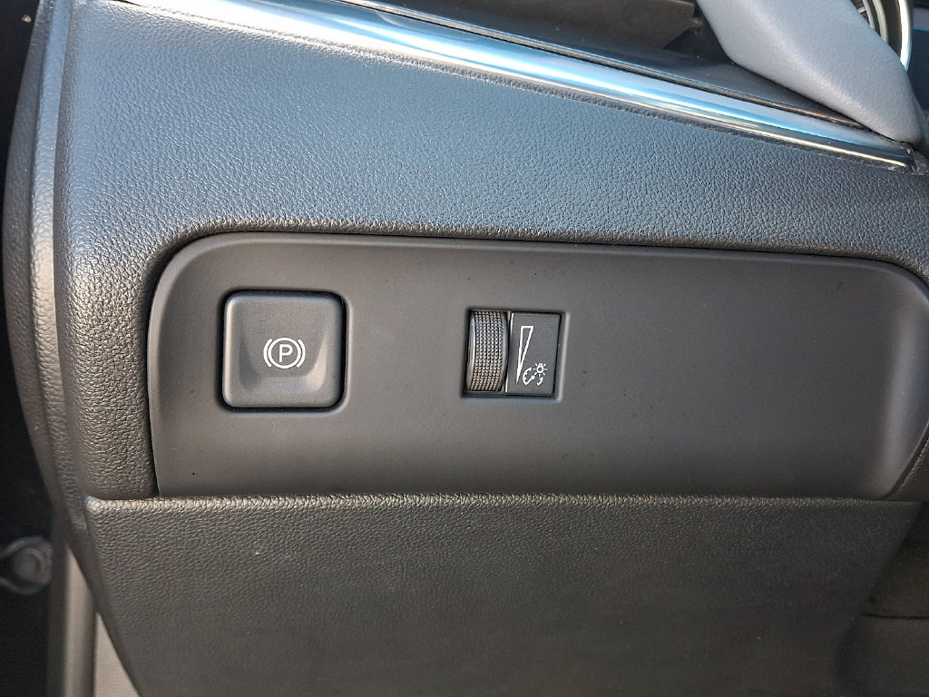 Used 2023 Buick Enclave Essence w/ Experience Buick Package AWD/4WD image 24