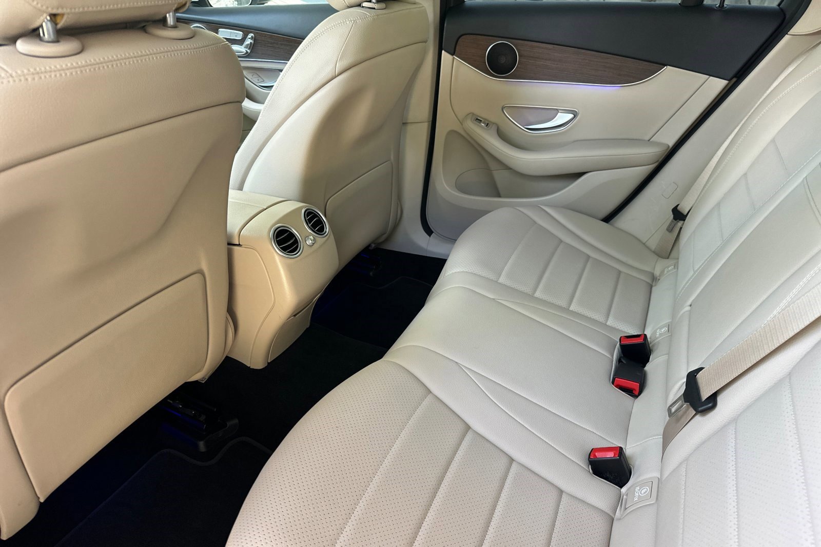 Used 2022 Mercedes-Benz GLC 300 4MATIC image 25