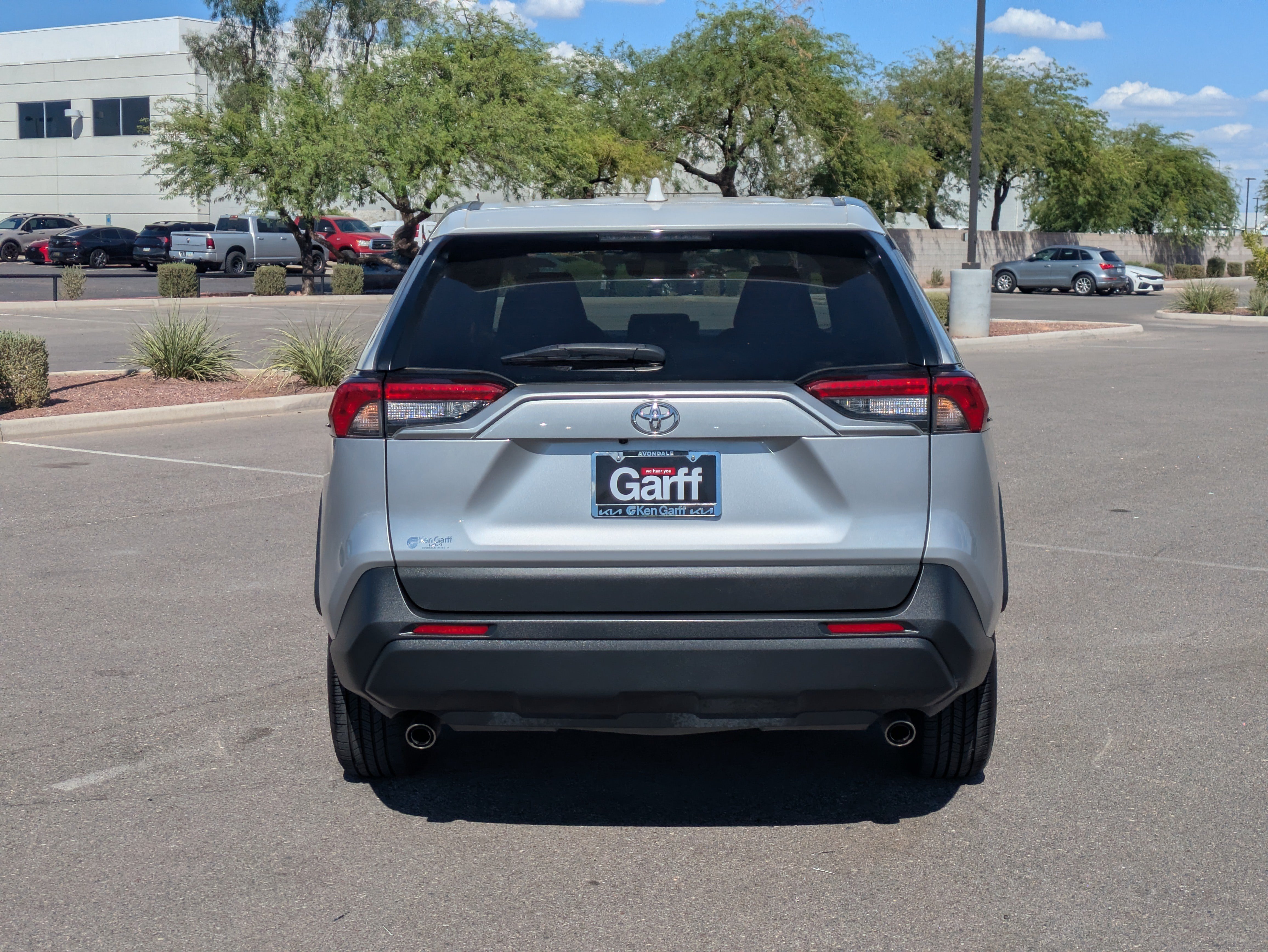 Used 2022 Toyota RAV4 LE w/ Carpet Mat Package (TMS) FWD image 4