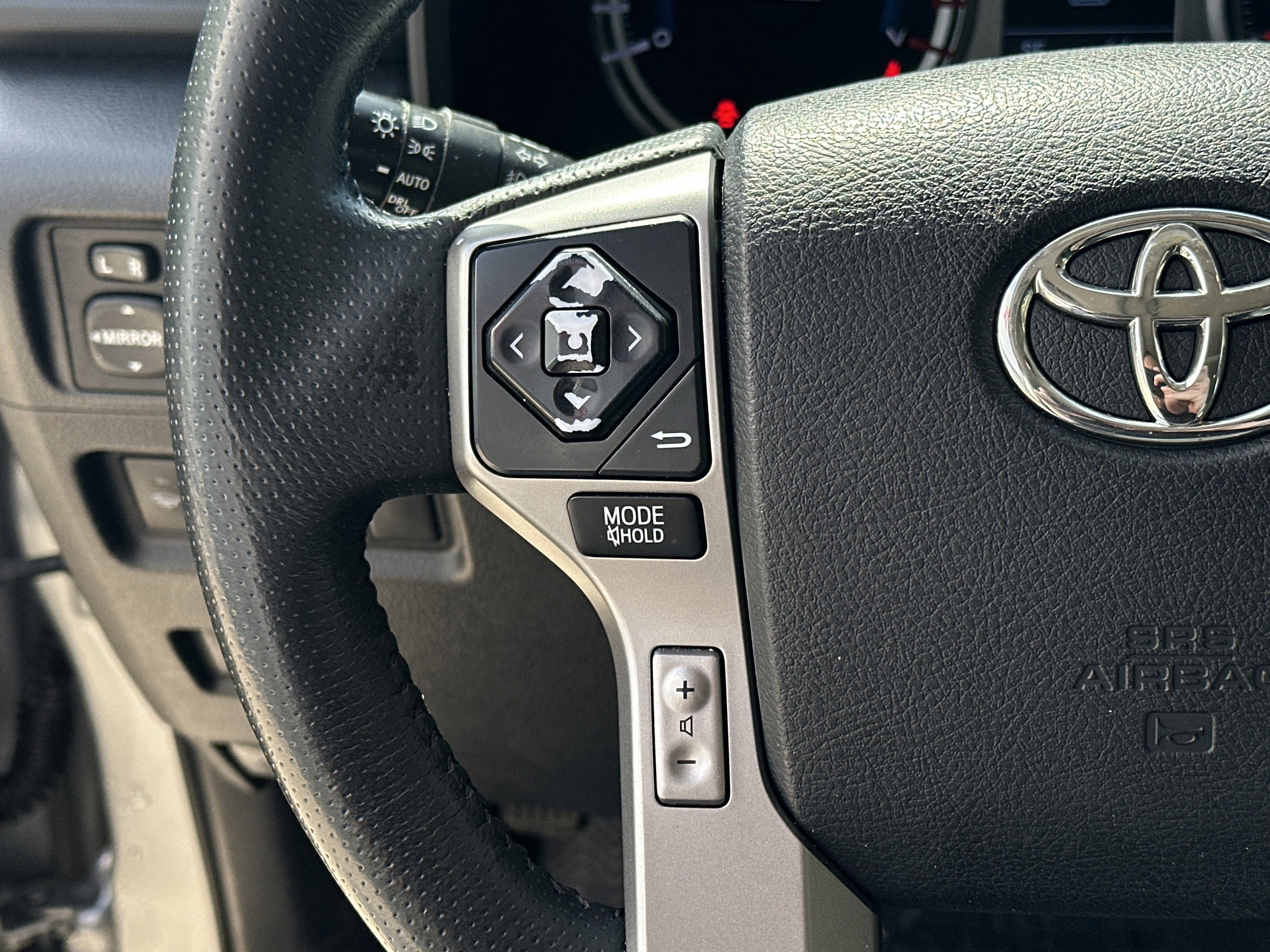 Used 2019 Toyota 4Runner Limited image 18