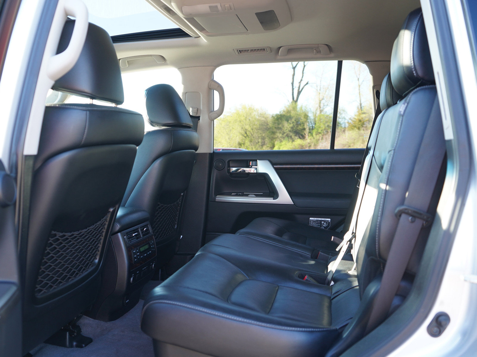 Used 2015 Toyota Land Cruiser AWD/4WD image 21