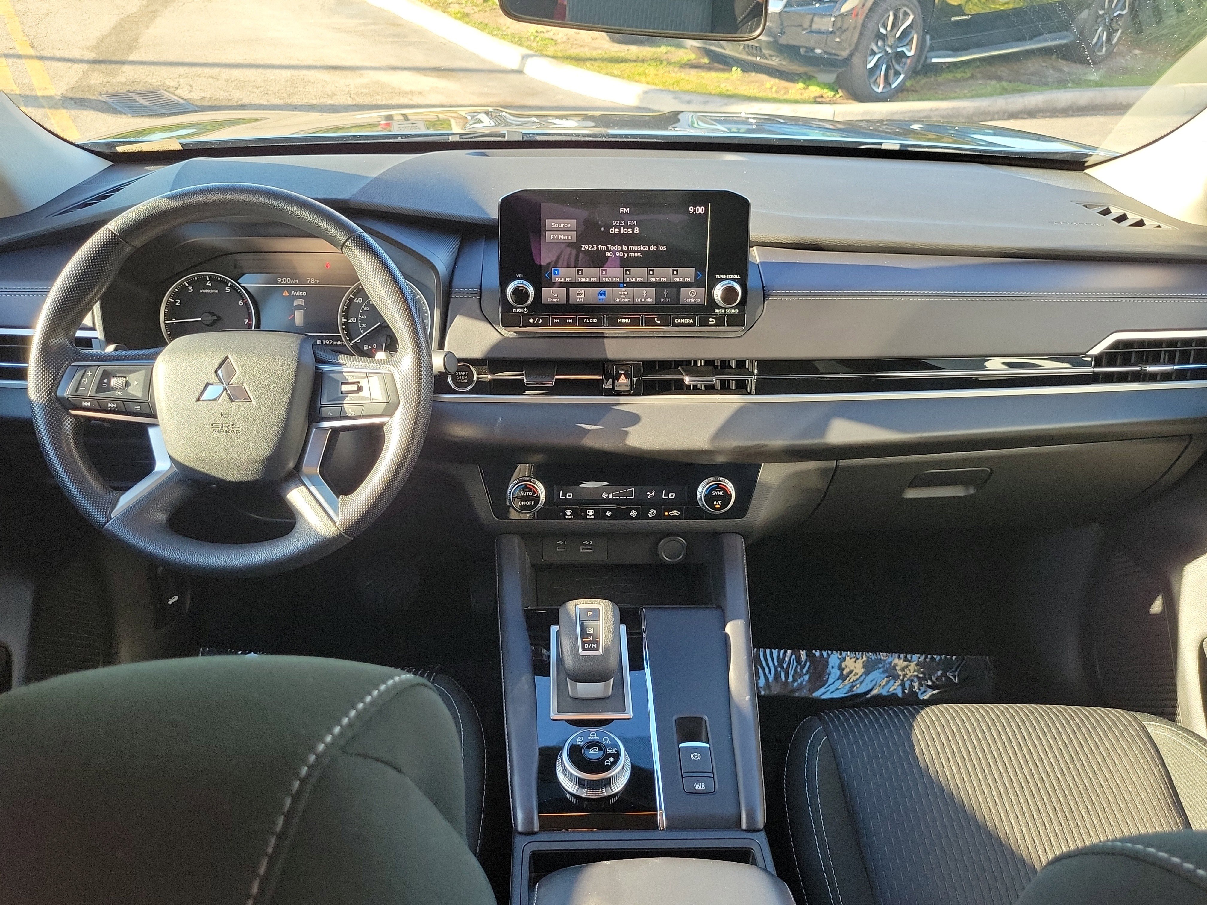 Used 2024 Mitsubishi Outlander ES image 15