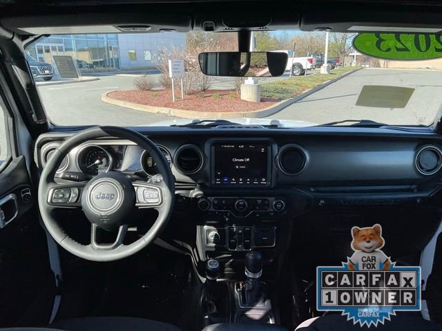 Used 2023 Jeep Wrangler Unlimited w/ Sun & Screen Package image 13
