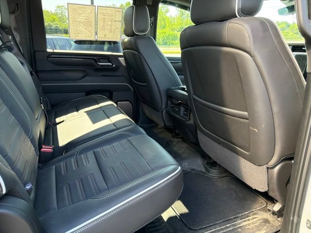 Used 2025 GMC Sierra 2500 AT4X AWD/4WD image 14