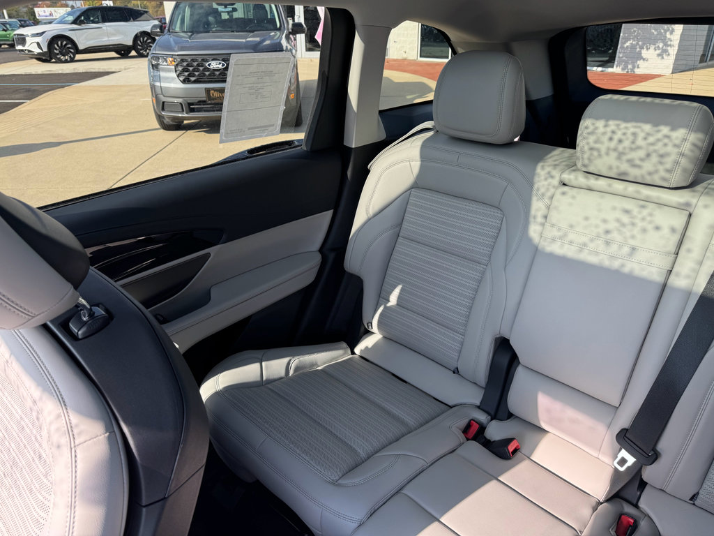 New 2026 Lincoln Nautilus Reserve w/ Jet Appearance Package image 28