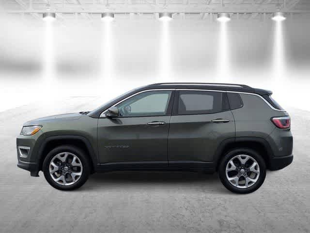 Used 2018 Jeep Compass Limited AWD/4WD image 5