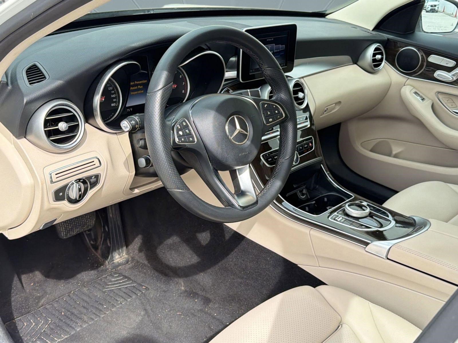 Used 2017 Mercedes-Benz C 300 Sedan image 4