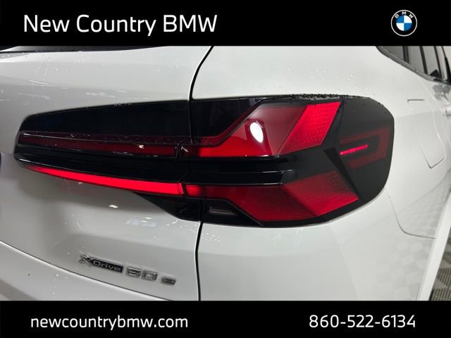 Used 2026 BMW X5 xDrive50e image 32
