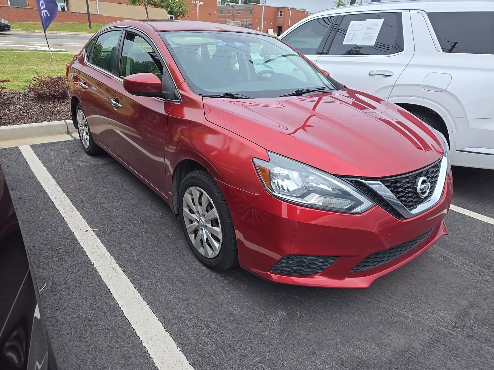 Used 2016 Nissan Sentra SV FWD image 3