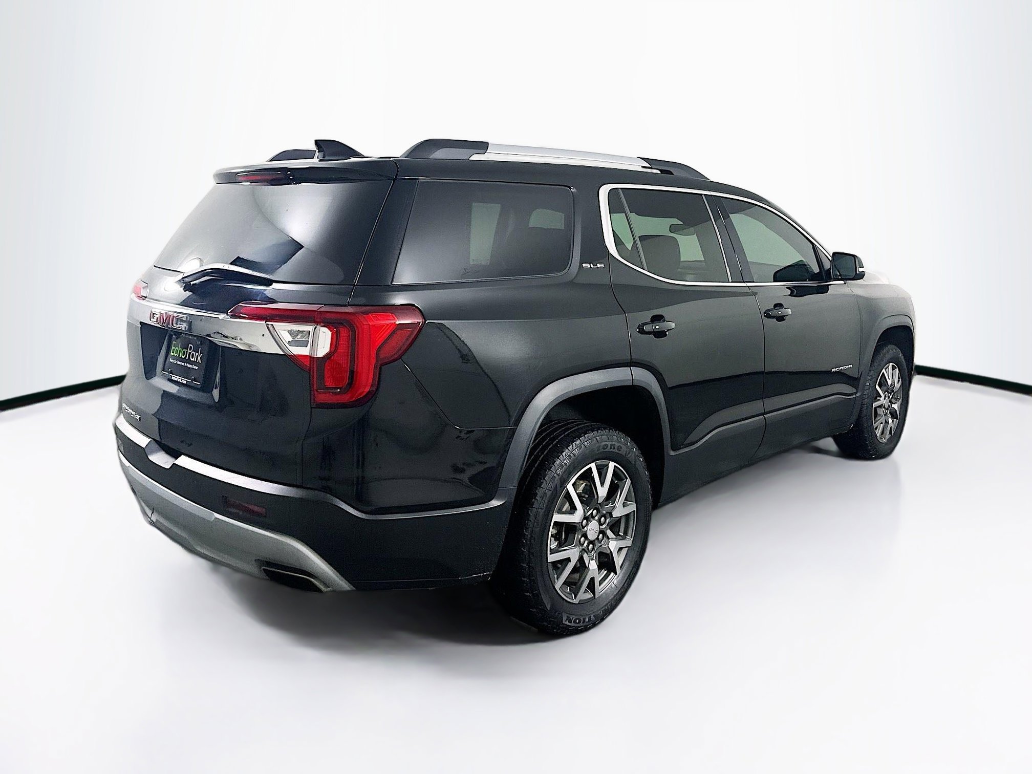 Used 2023 GMC Acadia SLE w/ Driver Convenience Package image 9