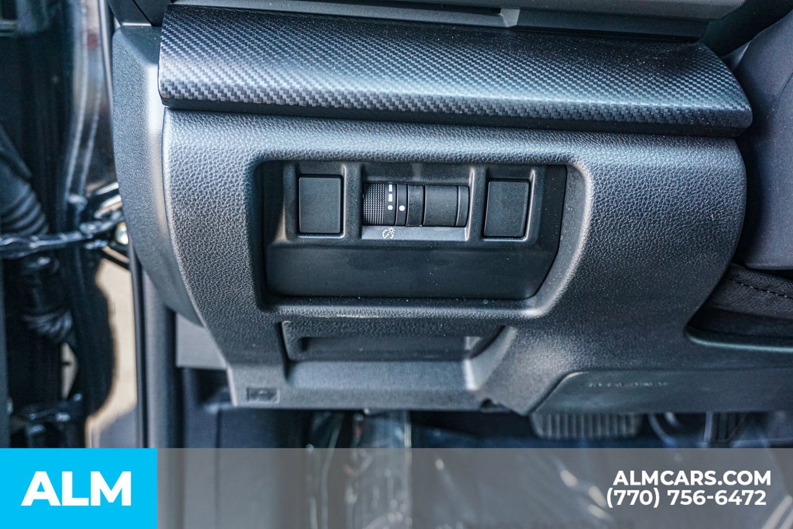 Used 2025 Subaru Crosstrek 2.0i Premium AWD/4WD image 36