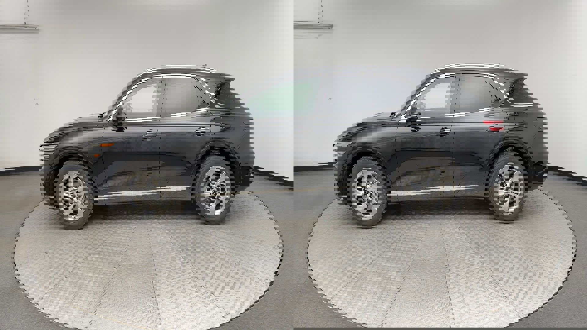 Certified 2026 Genesis GV70 2.5T image 5