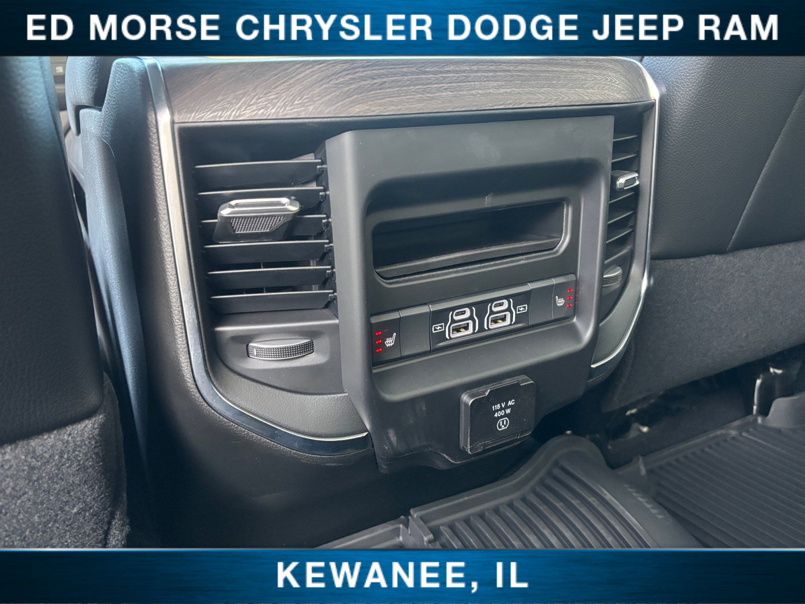 New 2026 RAM 3500 Laramie AWD/4WD image 34