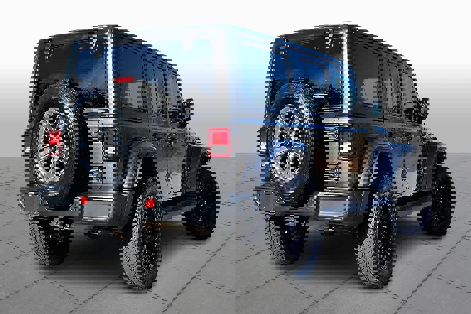 Used 2019 Jeep Wrangler Unlimited Sahara image 12