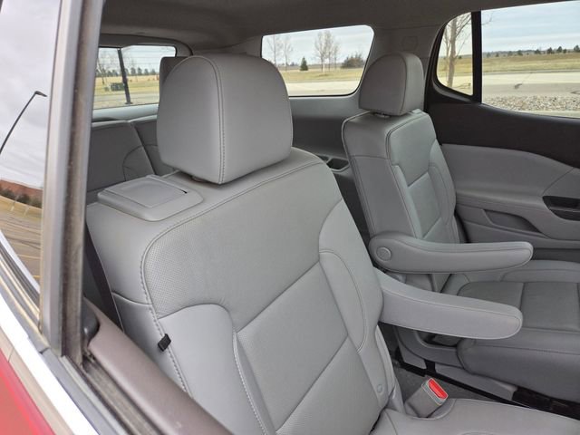 Used 2021 GMC Acadia SLT w/ Technology Package AWD/4WD image 45