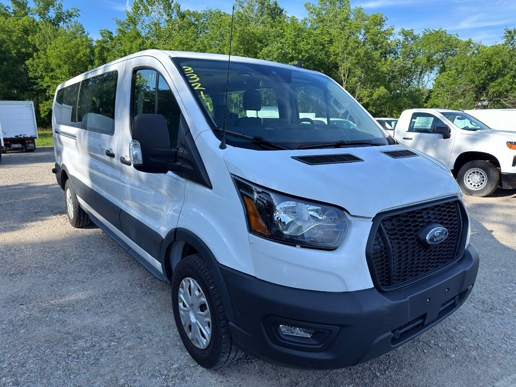 Used 2024 Ford Transit 350 XLT RWD image 3