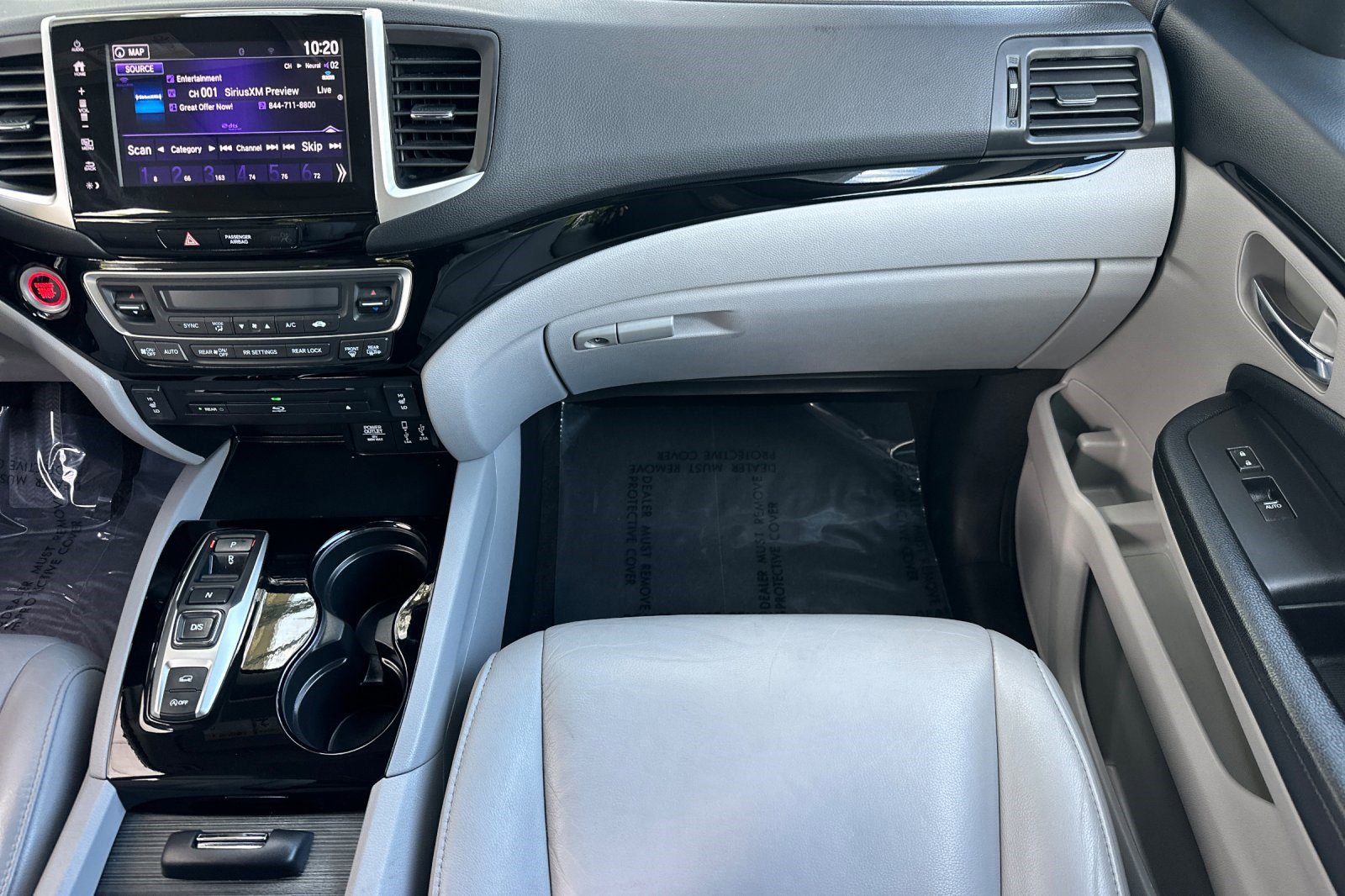 Used 2017 Honda Pilot Touring image 29