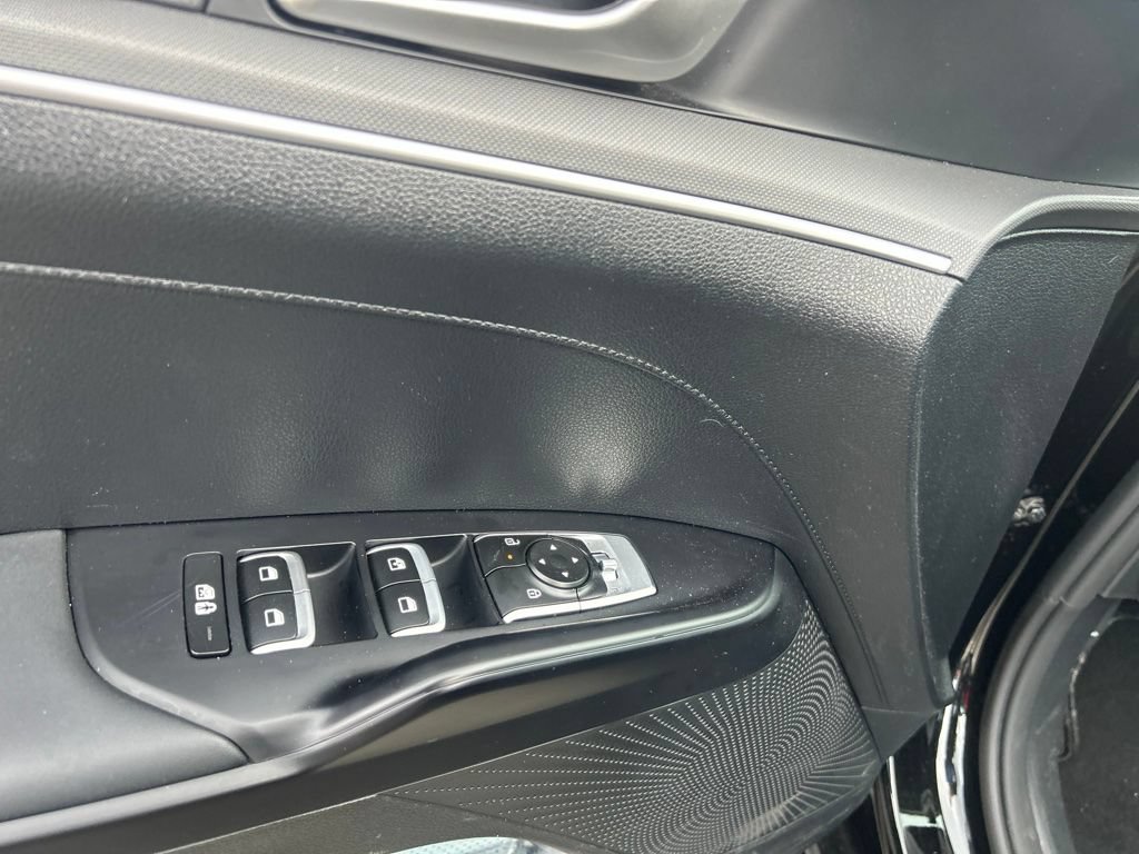 Certified 2025 Kia K5 LXS FWD image 11
