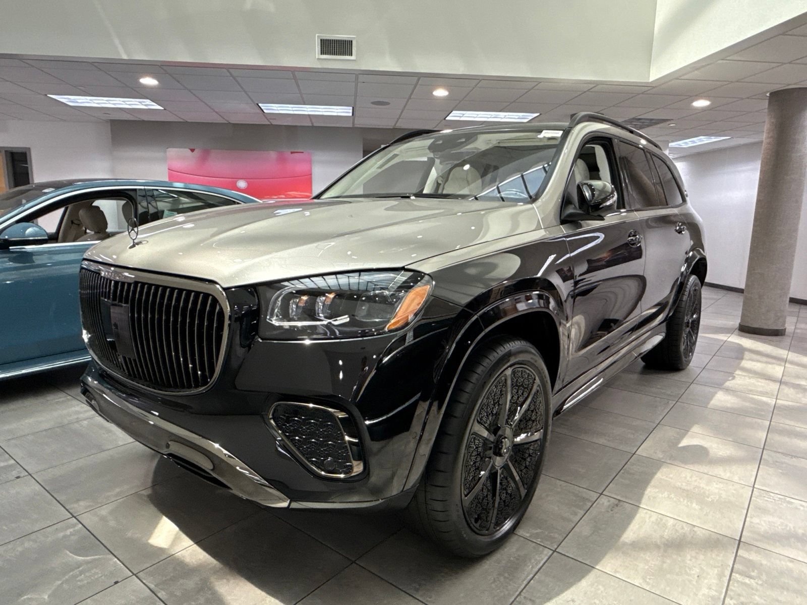 New 2026 Mercedes-Benz Maybach GLS 600 4MATIC image 4
