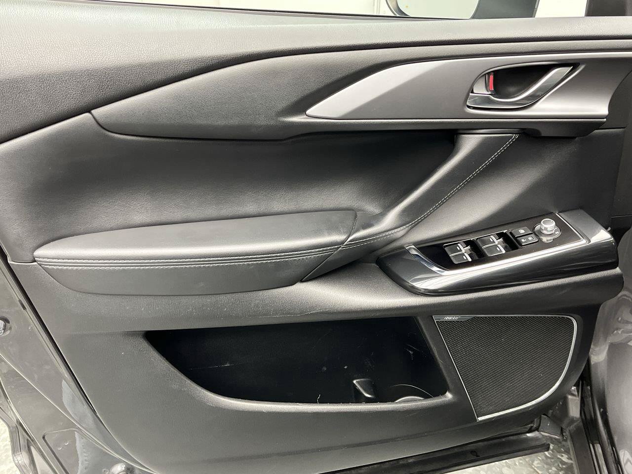 Used 2018 MAZDA CX-9 Touring w/ Touring Premium Package AWD/4WD image 8