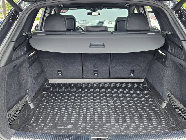 Used 2020 Audi SQ5 Premium Plus w/ Premium Plus Package image 6