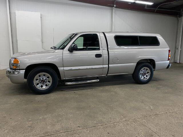 Used 2005 GMC Sierra 1500 SLE w/ Light Duty Power Package