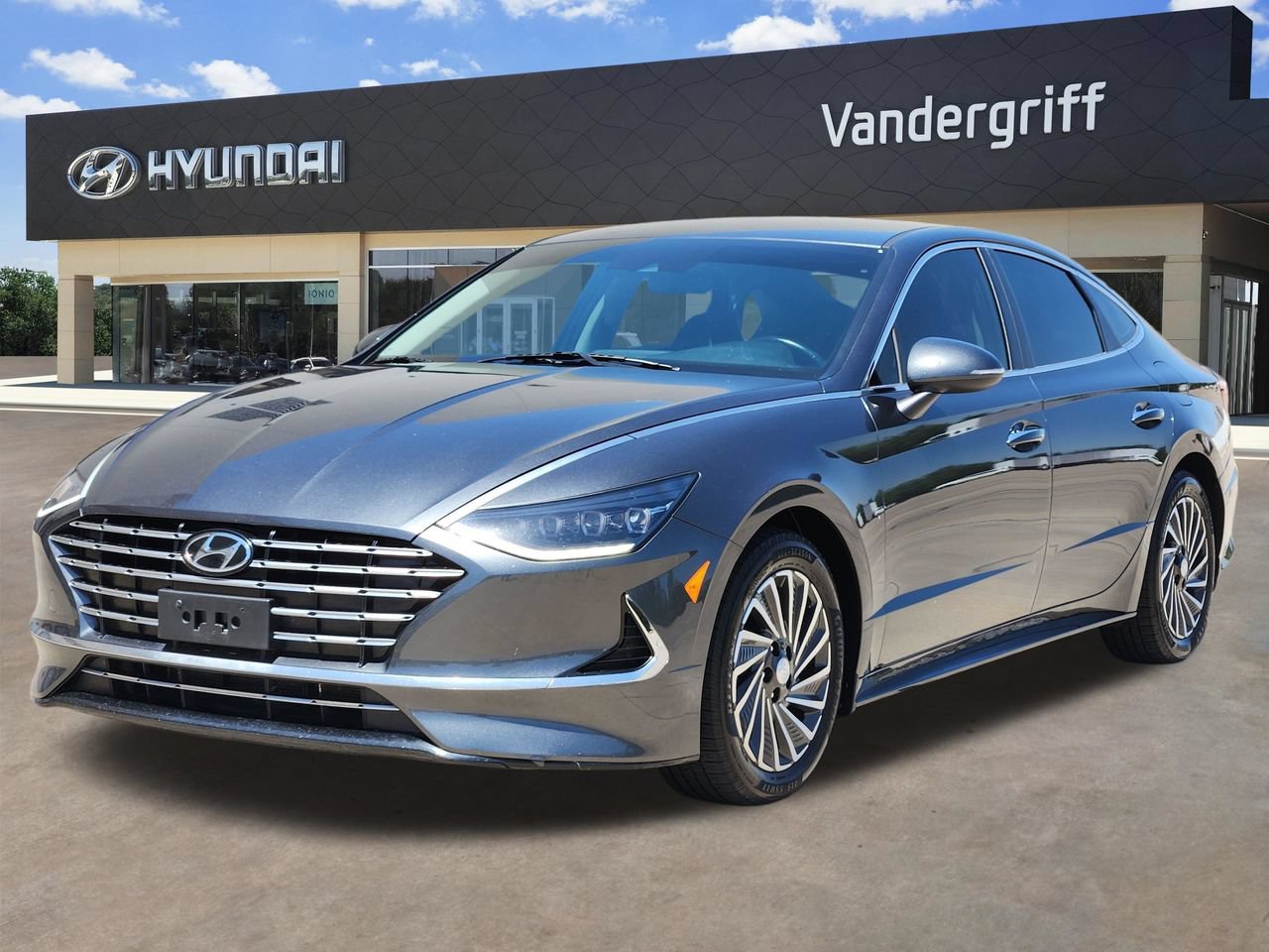Used 2023 Hyundai Sonata SEL w/ Cargo Package FWD image 2