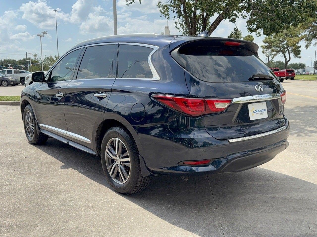 Used 2016 INFINITI QX60 FWD w/ Premium Plus Package image 3