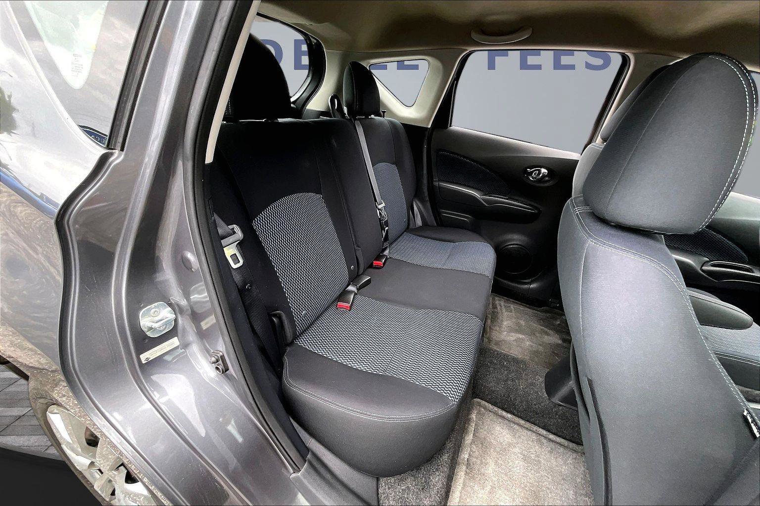 Used 2016 Nissan Versa Note SV image 25